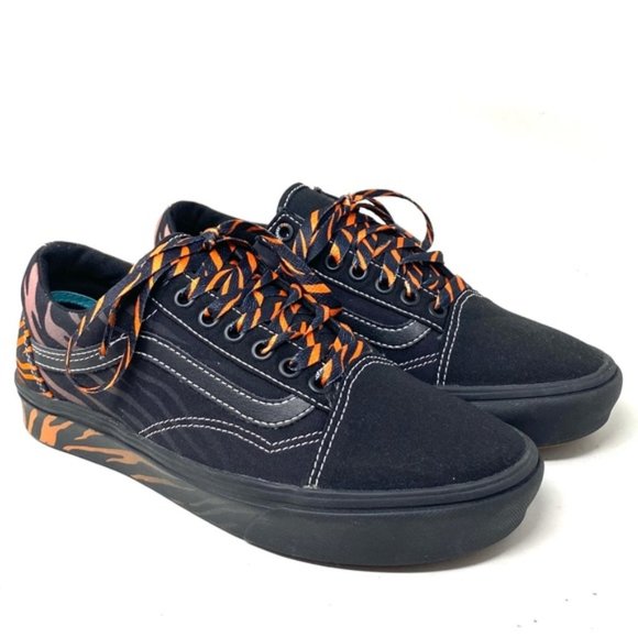 VANS ComfyCush Old Skool Canvas Black Orange Low Shoes Skate For Men VN0A5DYC9KH - Picture 1 of 9